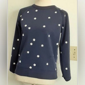 Old Navy Sweatshirt.  medium for youth girls. Color: blue. Long sleeves.
